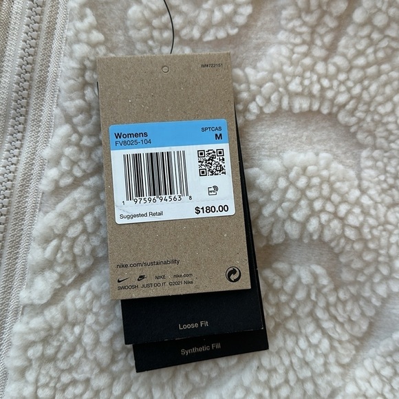 Nike Sportswear
Women's Loose Jacket - Picture 8 of 13